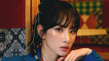 SeolA WJSN Unggah Tulisan Bahasa Indonesia di Pintu Toilet: Habis Berak Mohon Disiram yang Bersih