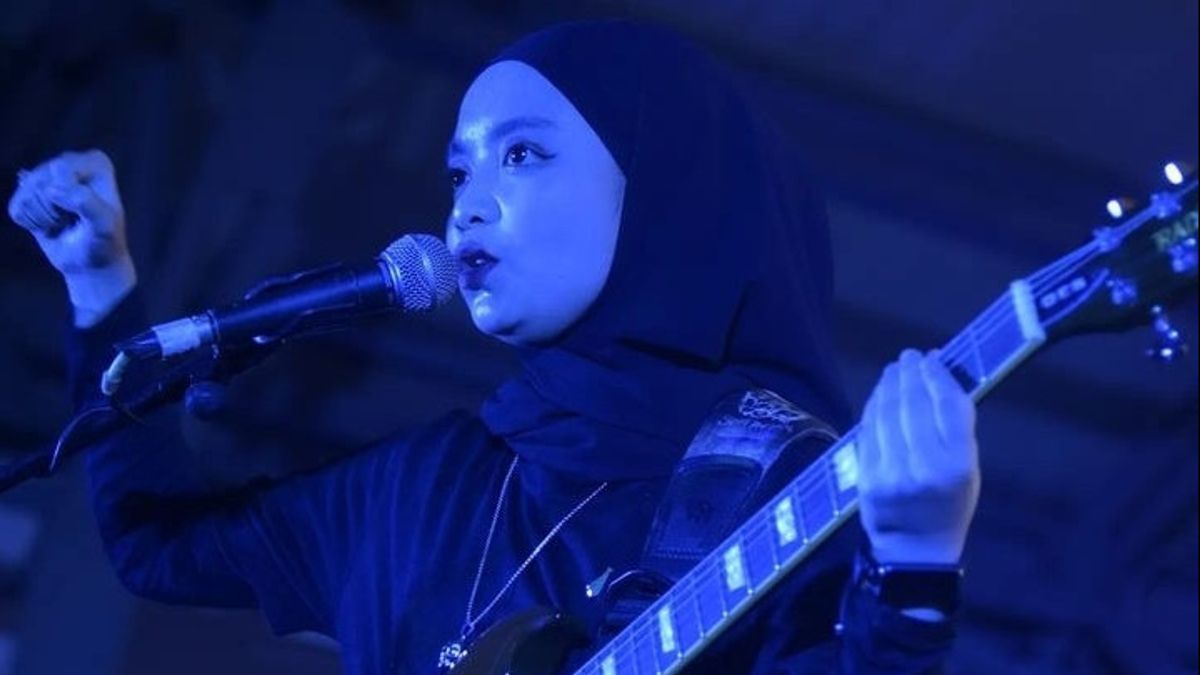 Marsya VoB Is Furious Because There Are Fans Who Like Catcalling At Music Concerts