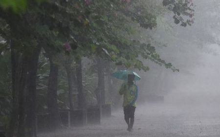 Prakiraan Cuaca Selasa 16 April, Mayoritas Kota Besar Diguyur Hujan