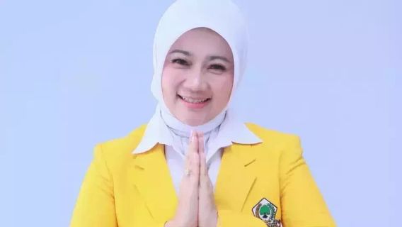 Atalia Praratya, l’épouse de Ridwan Kamil, s’est officiellement retirée de la candidature aux élections de Java occidental de 2024