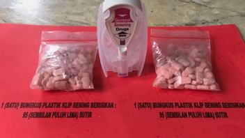 Love Couples Dealing With 190 Ecstasy Pills At OKU Arrested By Police