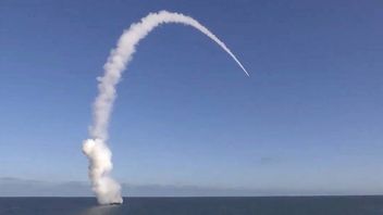 Russian Kalibr Cruise Missile Launched From Submarine Hits Building And Kills 20 Civilians, President Zelensky: This Is Terror