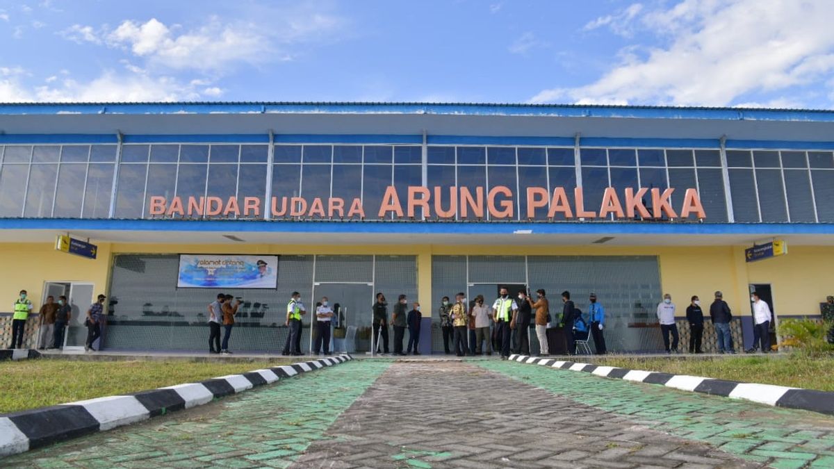 سيتم عمل مطار Arung Palakka Bone مرة أخرى ، حيث يخدم رحلات الطائرات ATR
