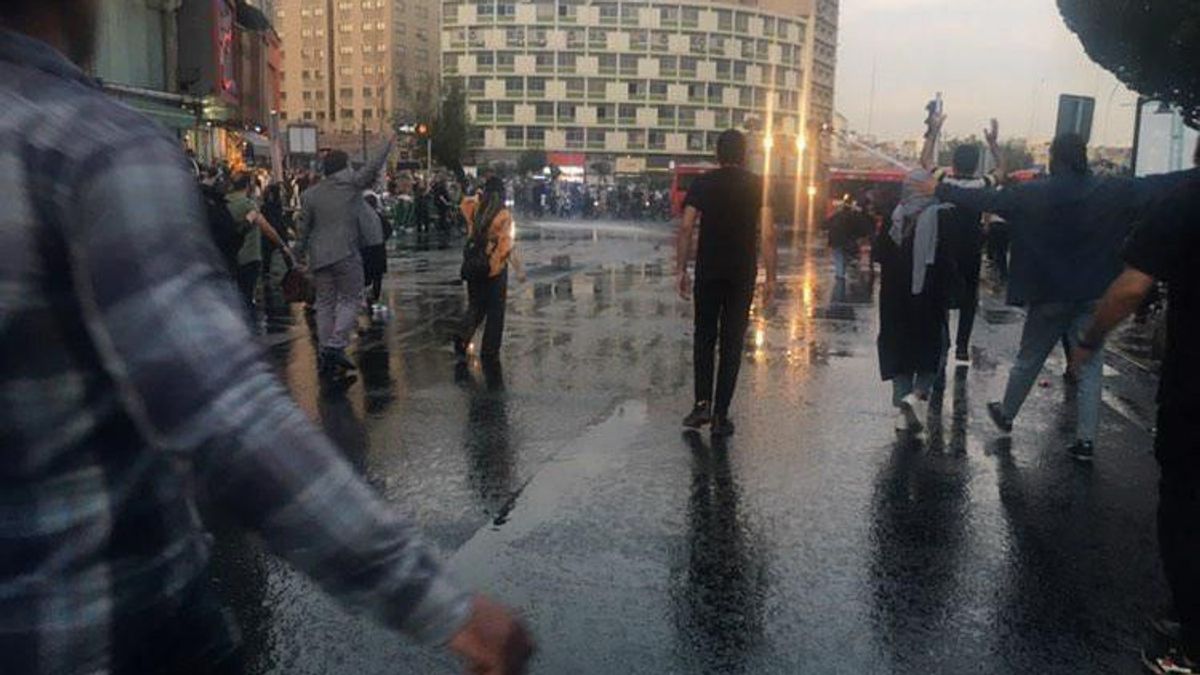 Empat Warga Iran Dijatuhi Hukuman Mati Terkait Pembakaran Masjid saat Protes Januari