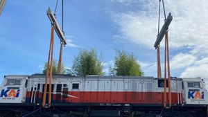 Dukung Kelancaran Peningkatan Mobilitas Masyarakat, KAI Logistik Kirim 7 Lokomotif ke Jawa