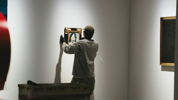  Butuh 1 Dekade, Jurnalis Investigasi Akhirnya Temukan Lukisan Sejarah Dicuri Nazi saat Perang Dunia II