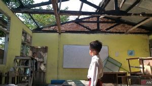 Maling Gondol 30 Lembar Seng dari Atap Sekolah SD Desa Baru Riau, Kepsek: Sebelumnya Pompa Air Juga Dicuri