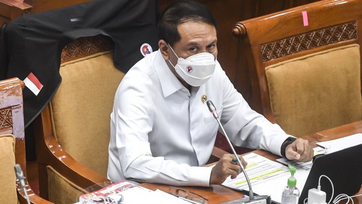 Ketum Golkar Airlangga Tunggu Arahan Jokowi soal Posisi Zainudin Amali