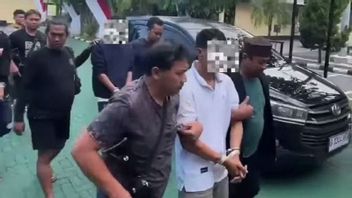 3 vols de machines guichets automatiques 649 millions de roupies à Magetan arrêtés