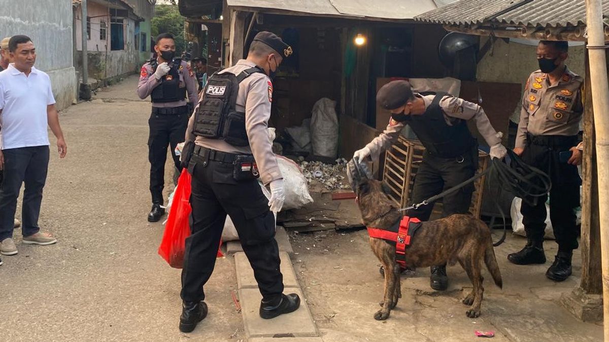 Deploy K9, Police Find New Evidence Of The Case Of A Man's Body In Sack In Bekasi