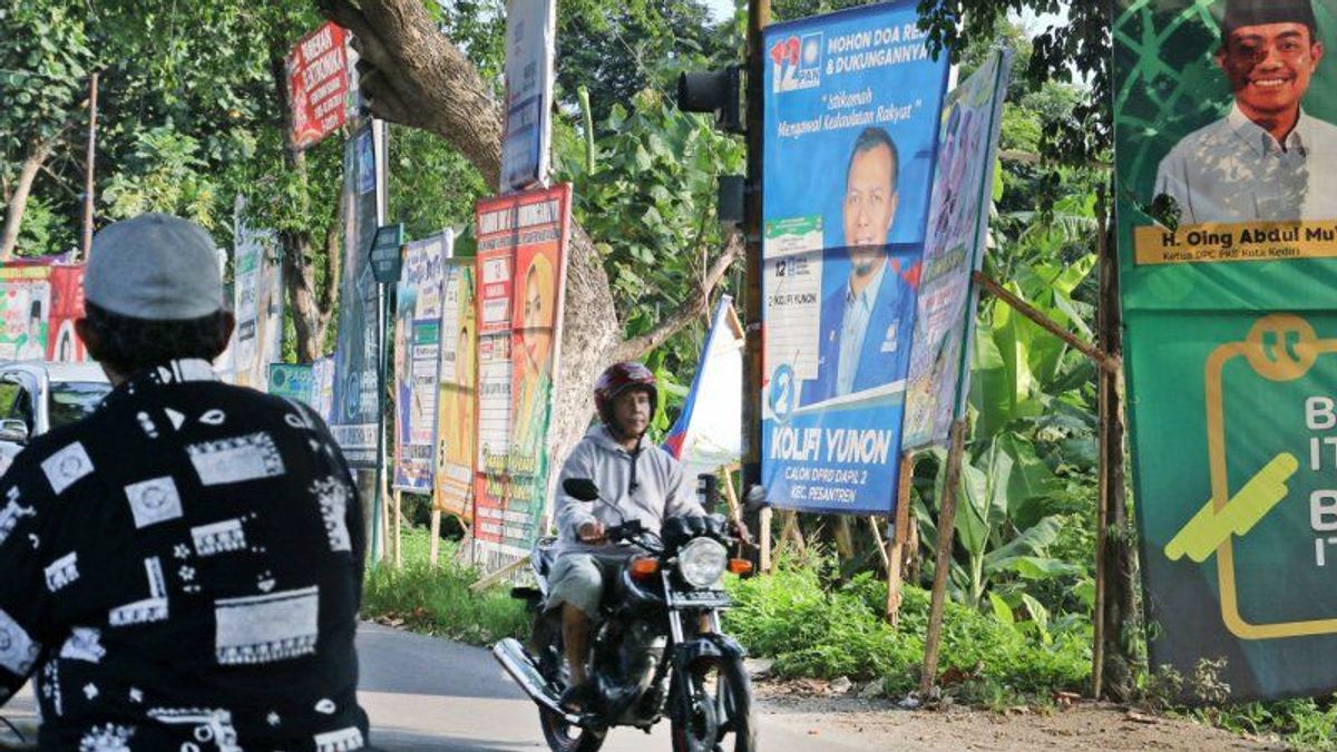 Satpol PP Affirms Participants In The 2024 Election Don't Install GOODs Banners In Semarang