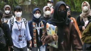 Sebaran Abu Erupsi Gunung Ruang, Masyarakat Diminta Gunakan Masker di Luar Rumah
