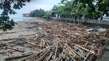 Pesisir Sukabumi Selatan Banjir Rob, Nelayan Tak Dapat Melaut