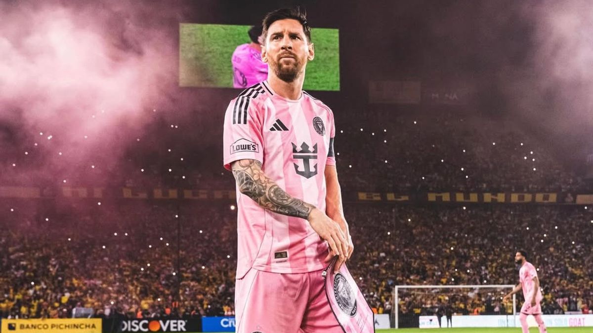 Lionel Messi Very Sorry for Not Learning English