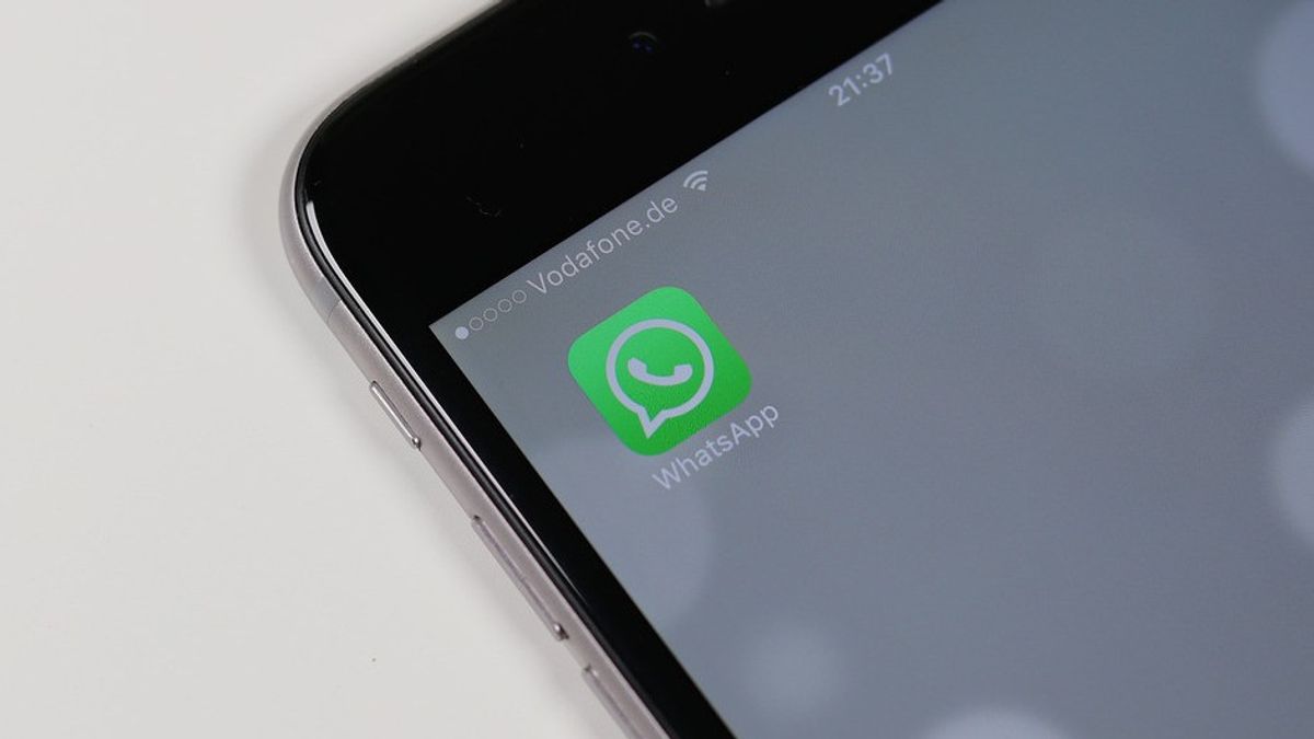 Cara Menambahkan dan Menghapus Lencana Verifikasi di Saluran WhatsApp