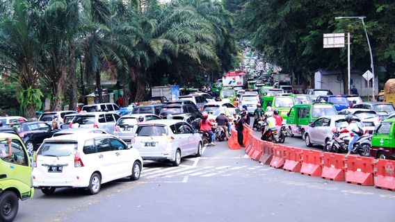 Pontensi Lalu Lintas Padat, Polisi Imbau Masyarakat Bogor Sesuaikan Jam Aktivitas Rute 2 Arah Rabu Besok