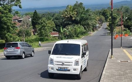 Uji Coba Kendaraan Listrik DFSK Gelora E untuk Pariwisata Ramah Lingkungan di Bali