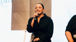 Angel Pieters Ajak Pendengar Berdamai dengan Takdir lewat Single <i>Garis Tangan</i>