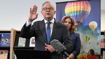 Albanese défend l'interdiction des médias sociaux pour les moins de 16 ans alors que les adolescents montrent encore qu'ils sont en ligne