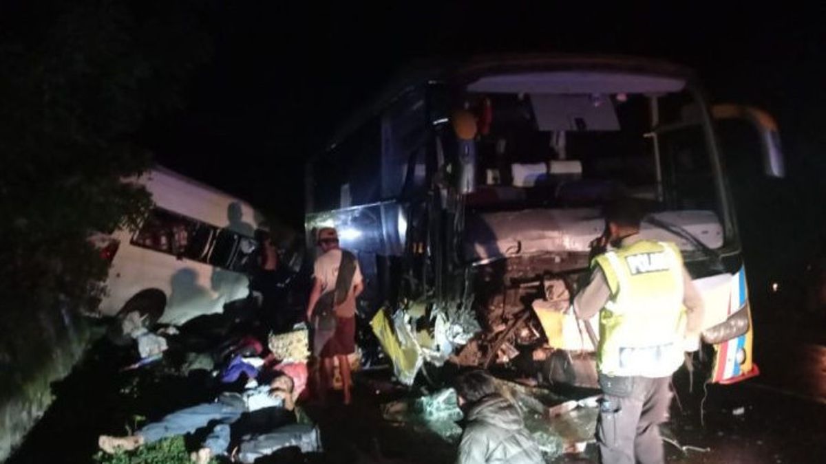 Surabaya Indah Bus Di Sumbawa Barat NTB Kecelakaan, 6 Orang Dies