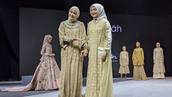 インドネシアのイスラム教徒のファッション産業は、世界でトップ3に入ります
