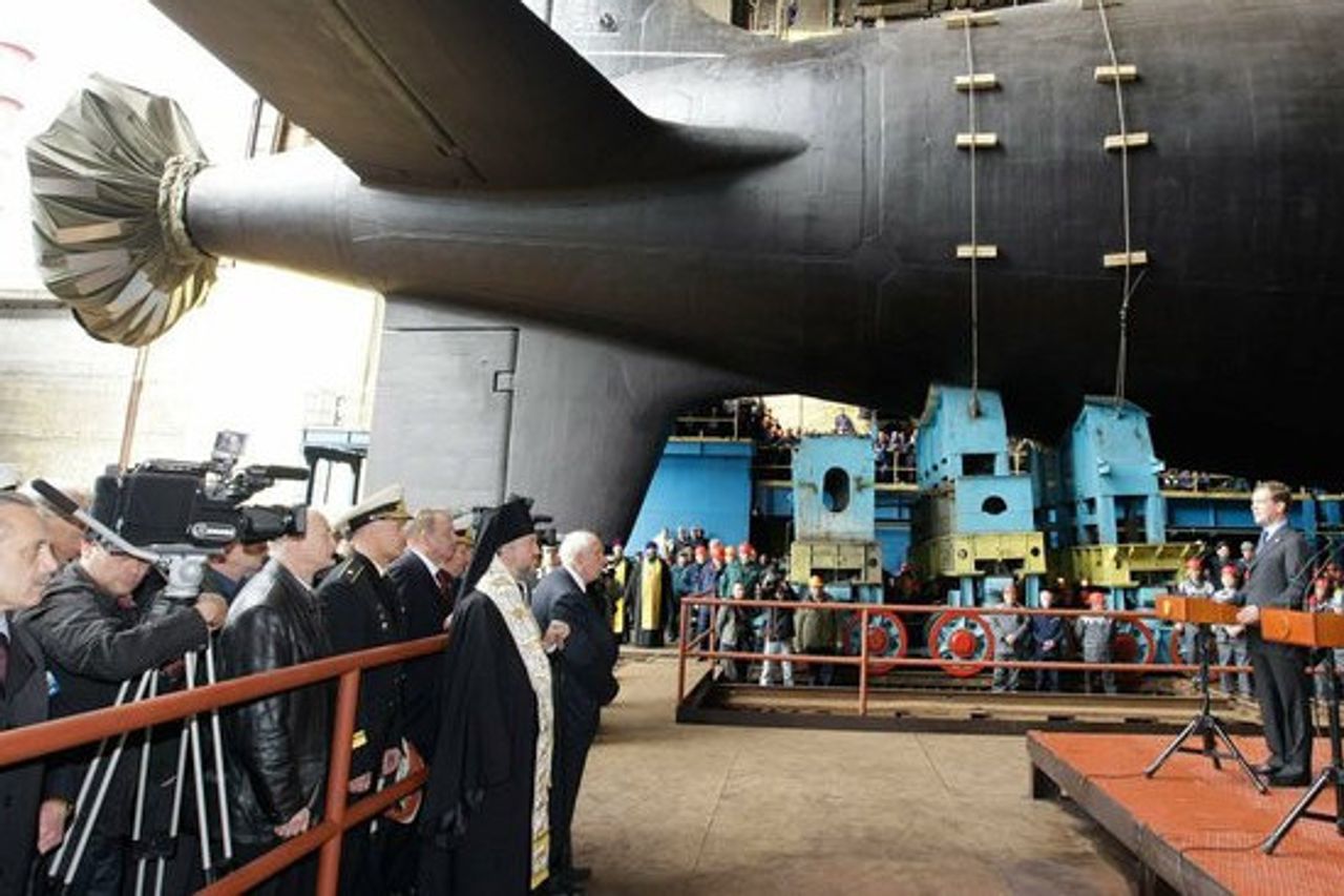 ロシアの最新の原子力潜水艦 6月に備え ブラバ大陸間弾道ミサイルを搭載