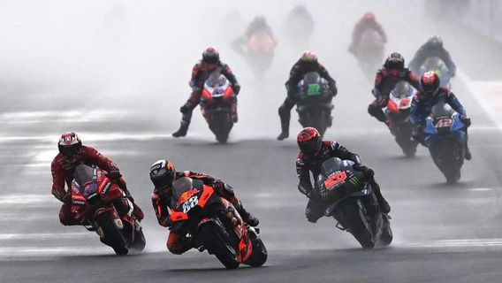 تعتبر أجهزة ارتفاع الركوب خطرا على سلامة الدراجين ، ويحظر في MotoGP الموسم المقبل