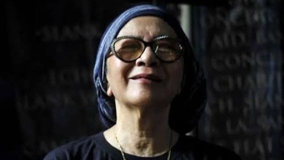 Gigih Perangi Narkoba, Mendiang Bunda Iffet Dianugerahi Award From BNN
