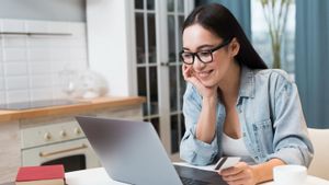 Memahami Teks Editorial: Cara Media Menyampaikan Opini Lewat Fakta