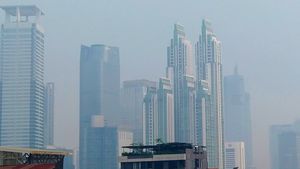 Jakarta's Air Quality Reaches Fourth Worst Level In The World On Sunday Morning