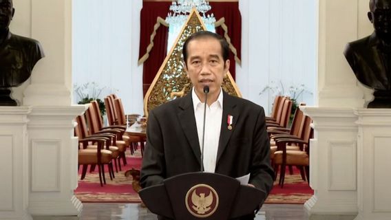 Bien Qu’il Ait été Rejeté Par Les Travailleurs Et Les étudiants, Le Président Jokowi A Tout De Même Signé Une Loi Sur La Création D’emplois De 1 187 Pages