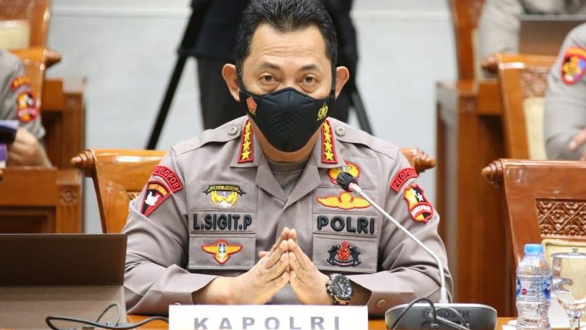 Berita Kriminal: Kapolri Sebut Pelayanan Polri Semudah Pemesanan Pizza 