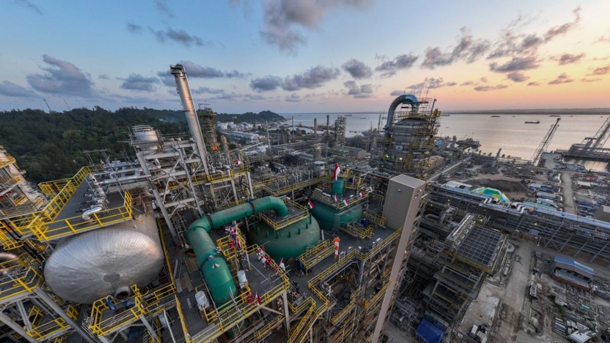 Si RDMP Balikpapan est déjà en service, le ministre de l'Énergie et des Mines a insisté sur le fait qu'il n'y aurait pas d'importation d'énergie solaire en 2026