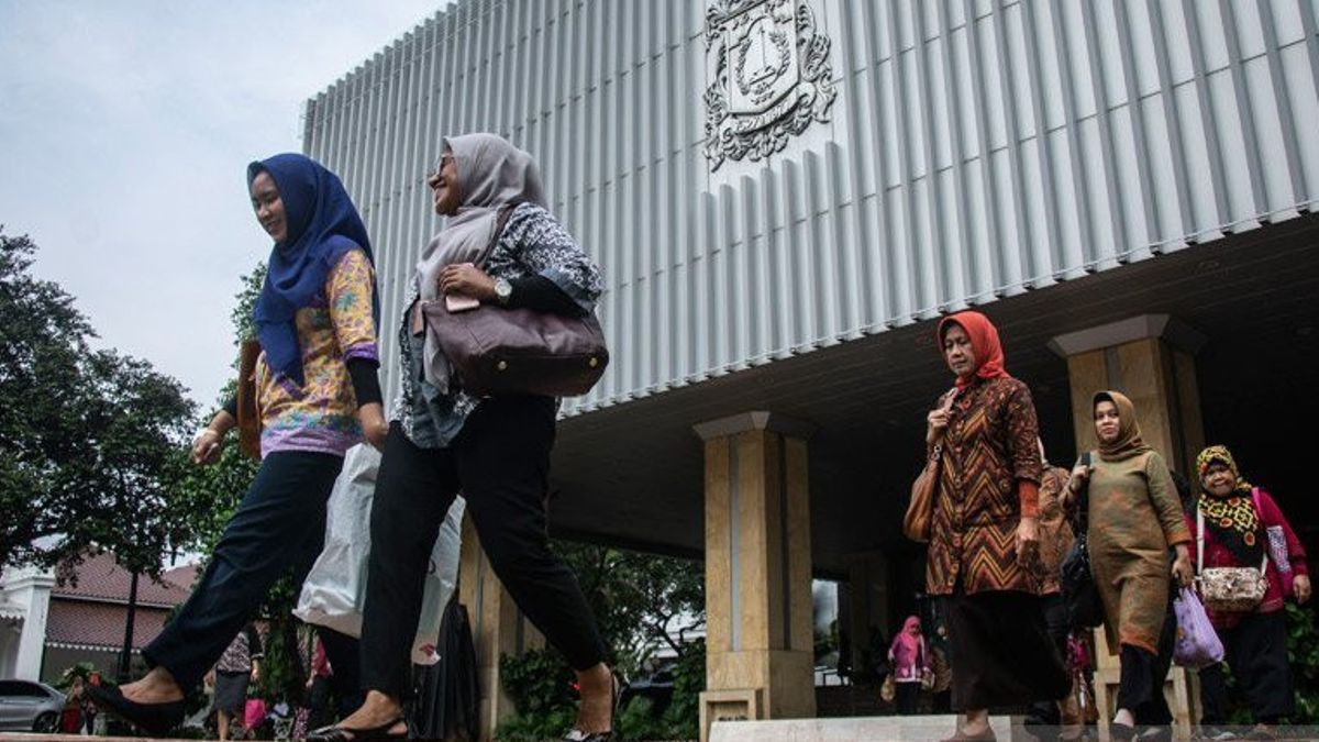 Pemprov DKI Janji Tak Ada Lagi Kasus Gaji PJLP di Bawah UMP Tahun Depan   