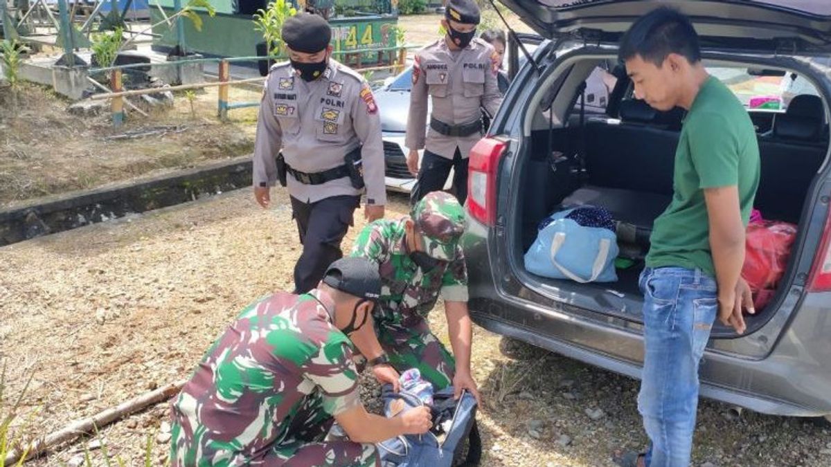 Pantau Barang Ilegal, Aparat Gelar Razia di Kapuas Hulu Berbatasan Langsung Malaysia