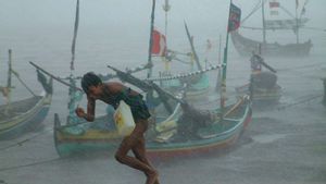 Prakiraan Cuaca Nasional: Hujan Lebat Dominasi Banyak Daerah di Indonesia