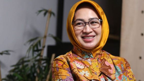 Marshel Maju Cawalkot,前Walkot Tangerang Airin的批评:让投票的人