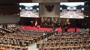 Paripurna DPR Setujui Pengesahan RUU MK Dioper ke Periode 2024-2029, RUU PPRT Masuk Prolegnas