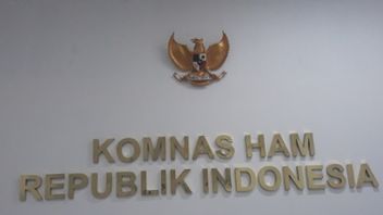 المحامي MS KPI الموظف ضحايا التحرش والبلطجة تقديم وثائق إلى Komnas HAM