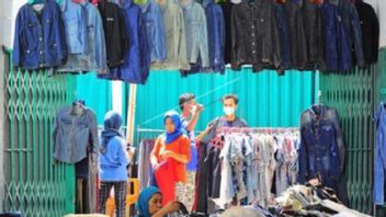 根据国家警察局长Sigit的指示，占碑地区警察加强对旧衣进口的监管