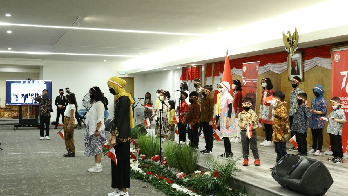 Yells And Aubade Of Indonesian Children Celebrate Indonesia's Anniversary At The Consulate General In Los Angeles