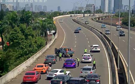 Bikin Macet Saat Lakukan Dokumentasi, Konvoi Mobil Mewah Ditindak Polisi