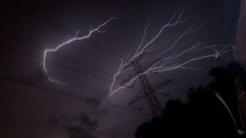 Today's Weather Forecast: Parts Of Indonesia Are Raining, Including Two South Jakarta And East Jakarta