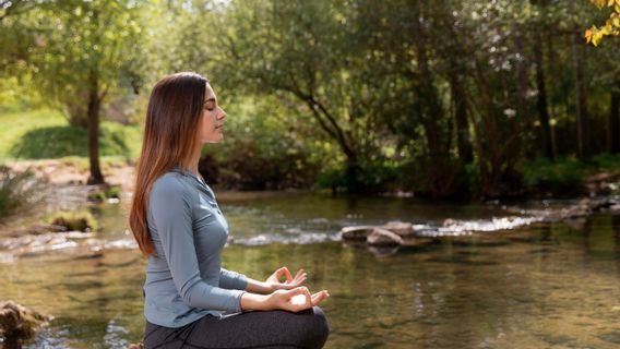 8 Benefits Of Vipassana Meditation To Improve Self-Awareness