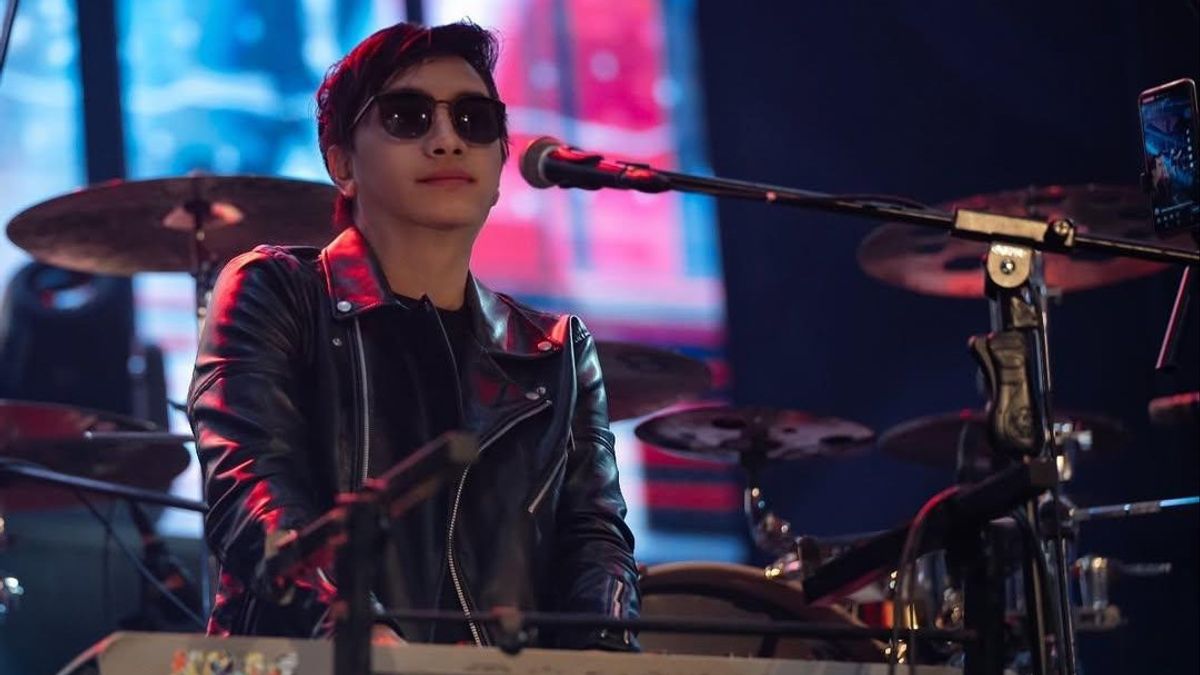 Exactly 38 Years, Reno Fahreza Talks about Life Reflections and New Projects with Loh Kok Tum Band