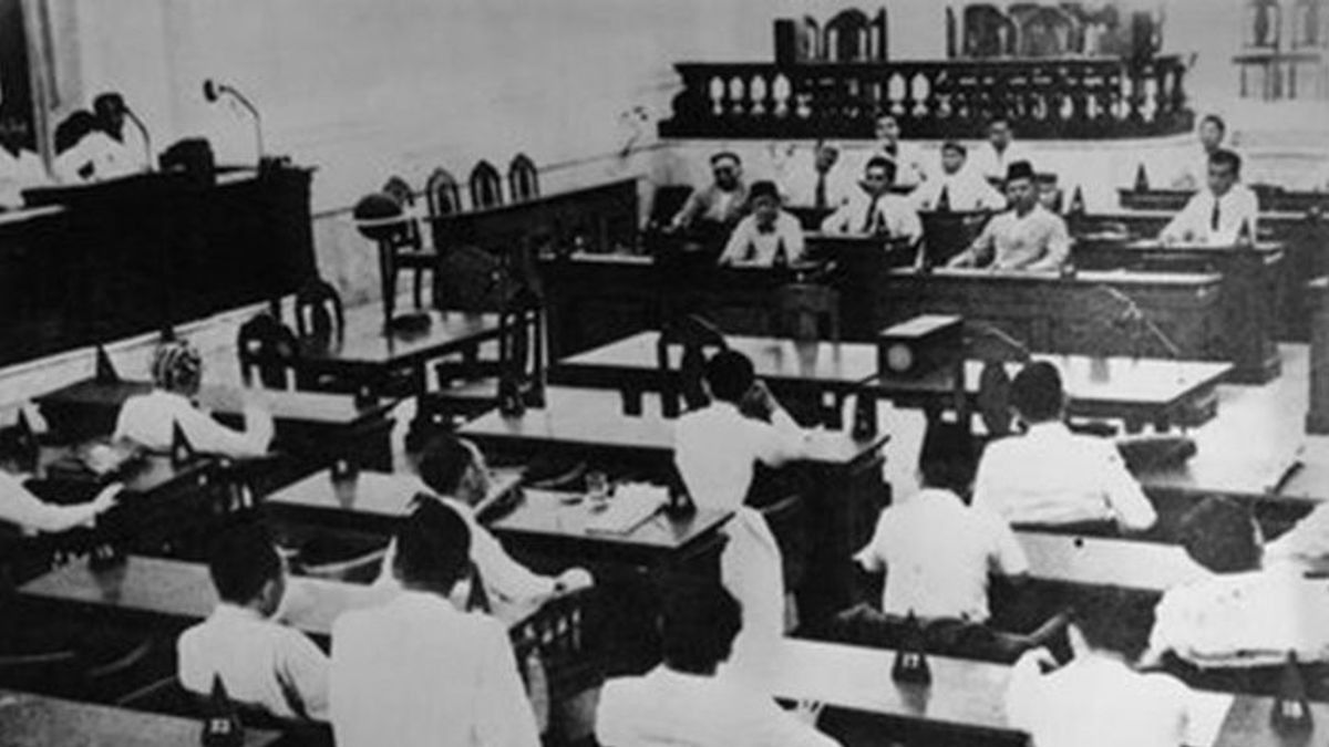 rénal sur le contenu de la Charte de Jakarta et ses modifications