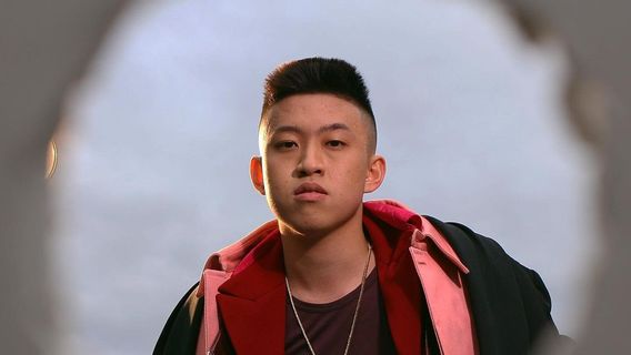 Rich Brian Devient Le Premier Musicien Indonésien Avec 10 Millions D’auditeurs Par Mois