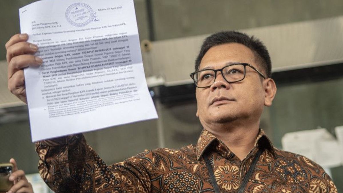 This Is A Series Of KPK Rules To Dismiss Brigadier General Endar Priantoro As A Director