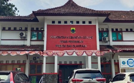 Disdikpora Cianjur-Jabar Razia Ponsel Guru-Siswa Berantas Judi Online