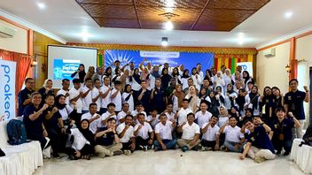 Pré-emploi du diplôme rencontré des anciens élèves de l’extrême fin d’Indonésie